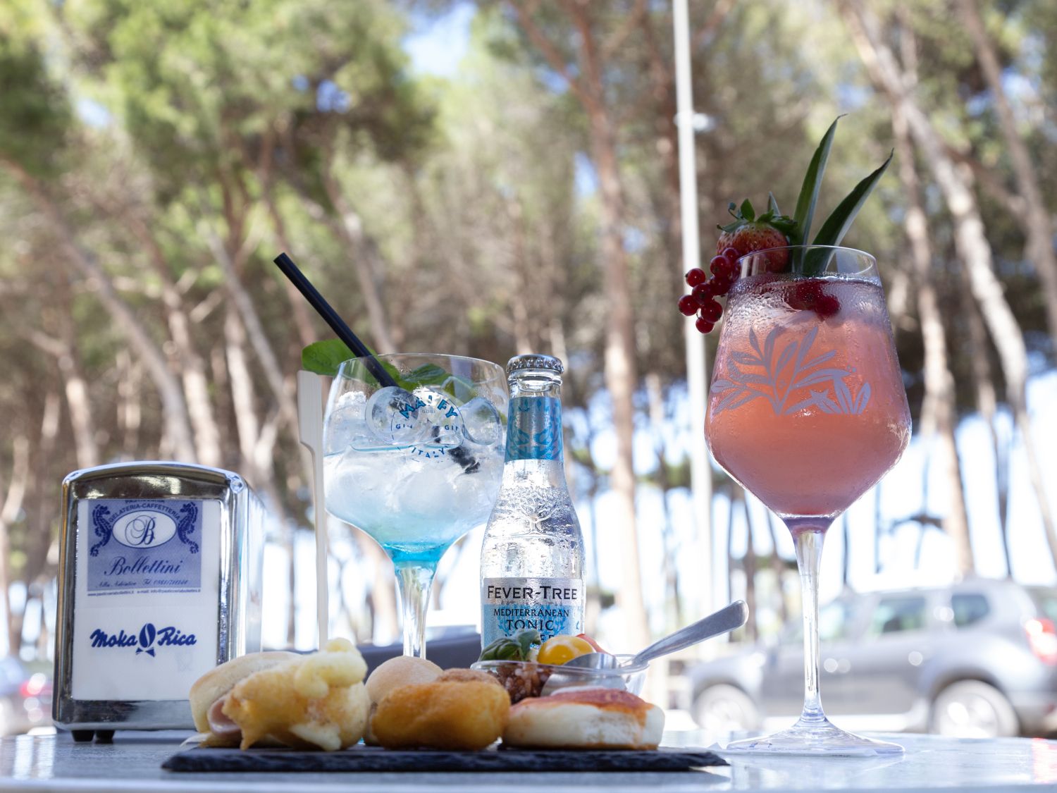 Cocktail con vista pineta